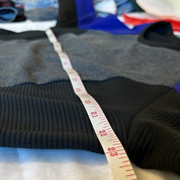 View by Walter Baker Long Sleeve Color Block Knit Dress - Picture 9 of 13